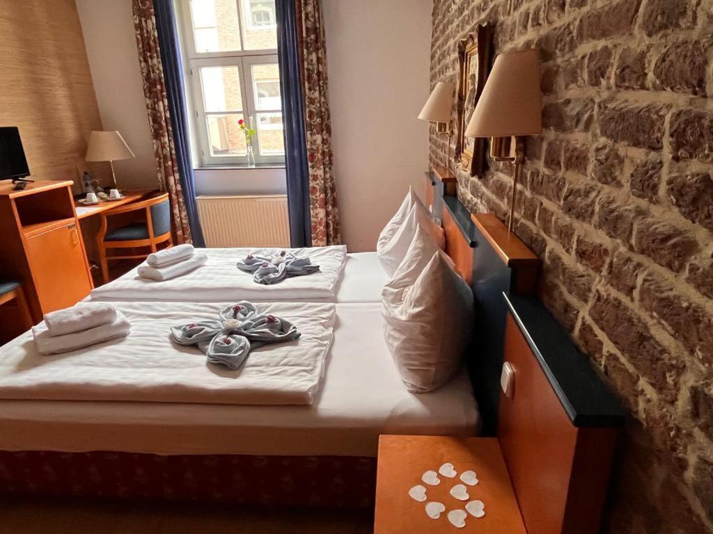 Hotel Zur Bruecke هرزوغنراث المظهر الخارجي الصورة
