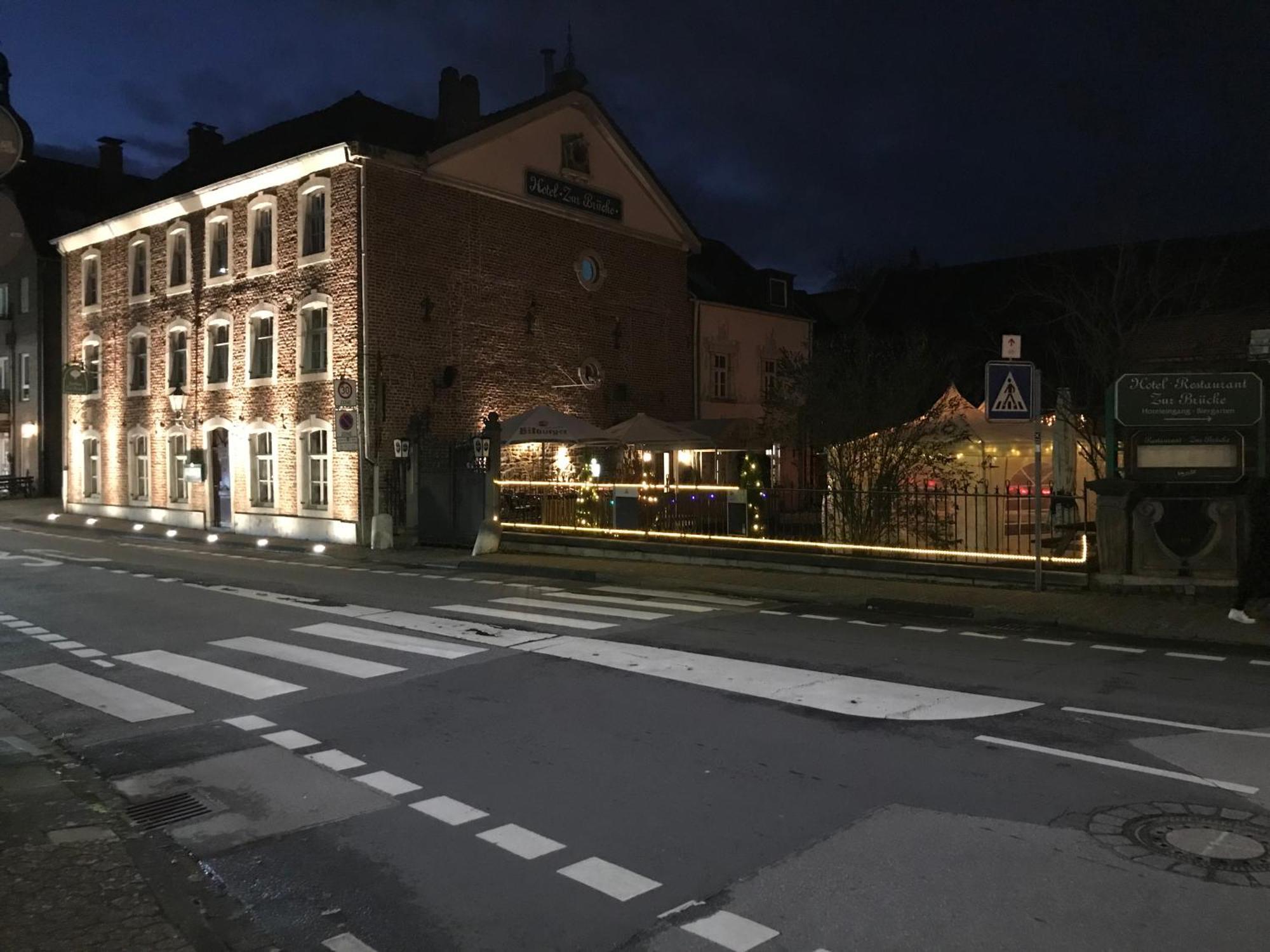 Hotel Zur Bruecke هرزوغنراث المظهر الخارجي الصورة